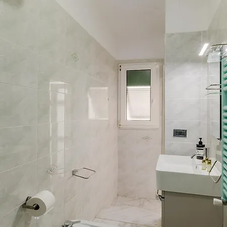 La Casa Di Nonno Roberto By Rentbeat Apartment