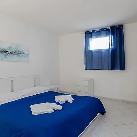 Apartment La Casa Di Nonno Roberto By Rentbeat